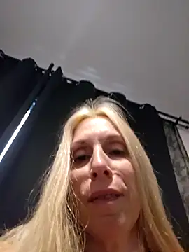 Ina HotX online show from December 8, 2024, 7:58 am