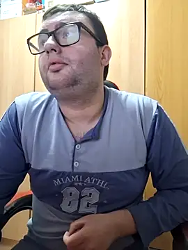 Javier bear online show from March 23, 2026, 2:21 pm