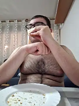 Javier bear online show from May 30, 2026, 10:18 pm