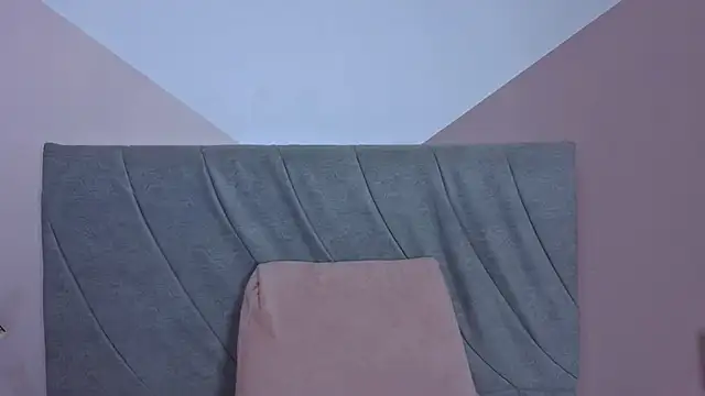 mailin18 online show from September 29, 2025, 12:16 am