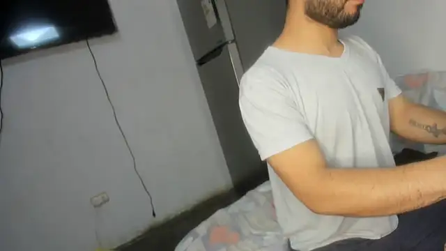 fullpasionkv220 online show from December 11, 2024, 12:33 am