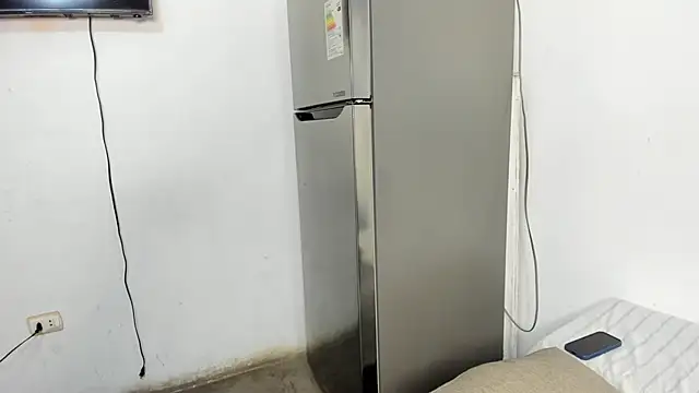 fullpasionkv220 online show from March 11, 2025, 12:44 am