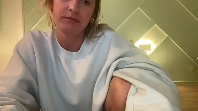 Aggbb online show from January 12, 2025, 2:03 am