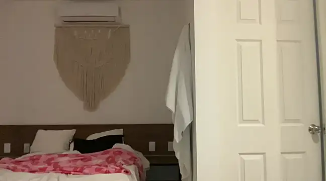 Aggbb online show from February 10, 2025, 12:39 pm