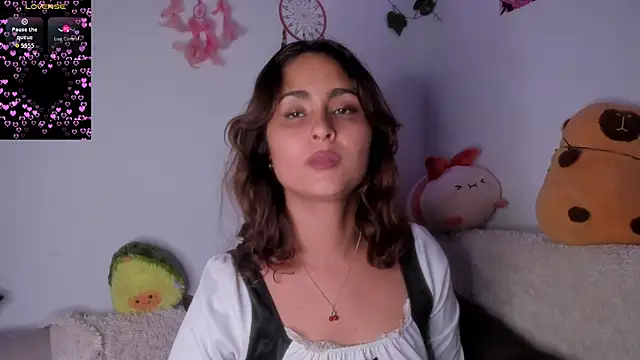 Violette-Ramirez01 online show from November 10, 2025, 10:42 pm