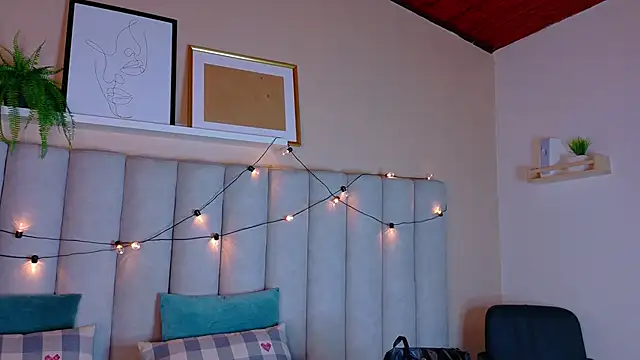 nahomi campbell online show from November 19, 2025, 7:36 pm