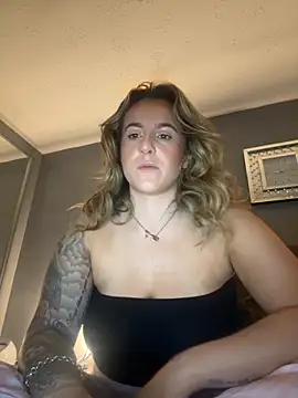 Miss emilee online show from October 5, 2025, 9:13 pm