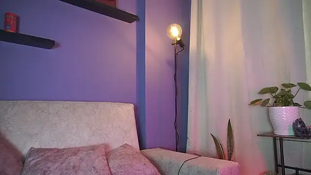 Snapshot of roselinedior chatting on July 10, 2026, 3:36 pm roselinedior online show from July 10, 2026, 3:36 pm