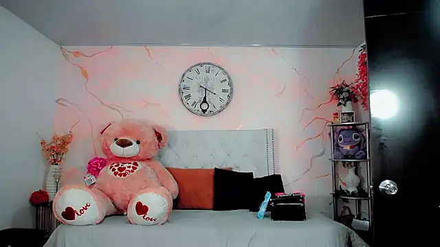 maria camilacms online show from January 12, 2026, 7:41 pm