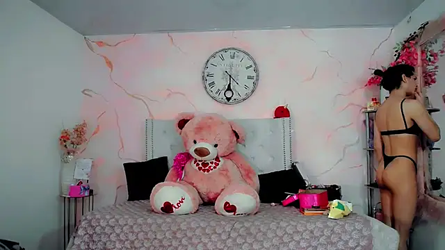 maria camilacms online show from March 16, 2026, 6:01 pm