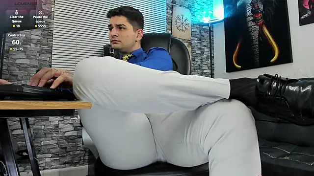 Nicolas Fellener online show from June 3, 2026, 4:37 am
