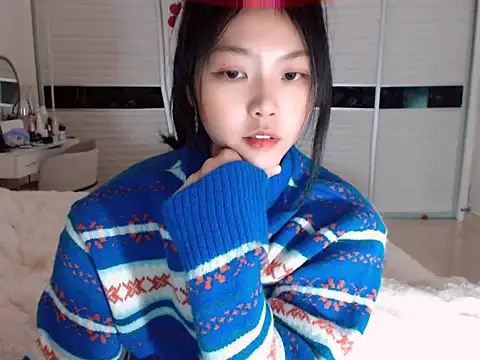 Snapshot of -Lucky_Girl chatting on January 2, 2025, 9:22 am -Lucky Girl online show from January 2, 2025, 9:22 am