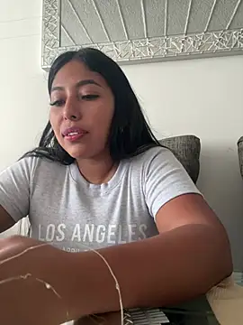 emmyjhonson07 online show from January 5, 2026, 6:55 pm