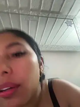 Snapshot of emmyjhonson07 chatting on May 6, 2026, 11:59 am emmyjhonson07 online show from May 6, 2026, 11:59 am