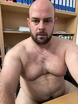 bearlover992 online show from January 20, 2025, 7:57 pm