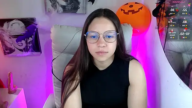 SamanthaRoldaan online show from November 3, 2025, 2:40 pm