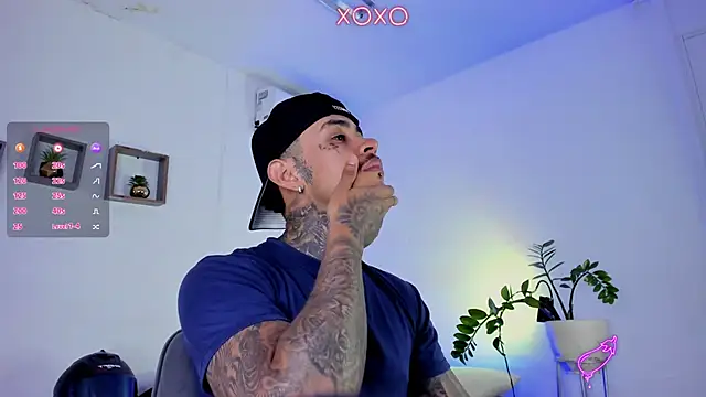 Snapshot of JordanSmiith_ chatting on February 4, 2025, 8:06 pm JordanSmiith online show from February 4, 2025, 8:06 pm