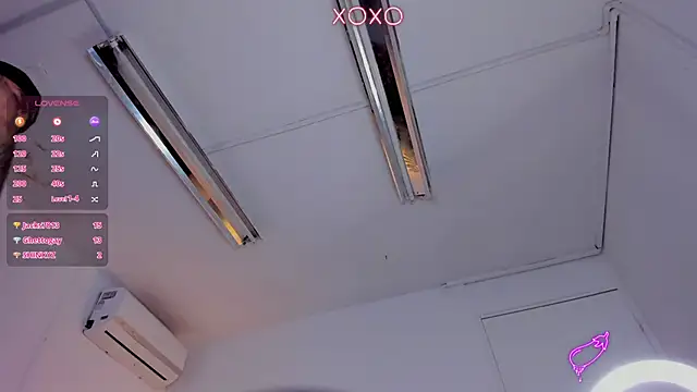 Snapshot of JordanSmiith_ chatting on February 6, 2025, 2:22 am JordanSmiith online show from February 6, 2025, 2:22 am