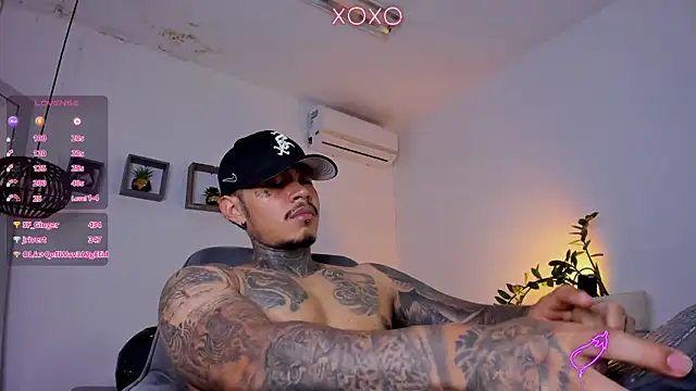 Snapshot of JordanSmiith_ chatting on February 8, 2025, 11:24 pm JordanSmiith online show from February 8, 2025, 11:24 pm