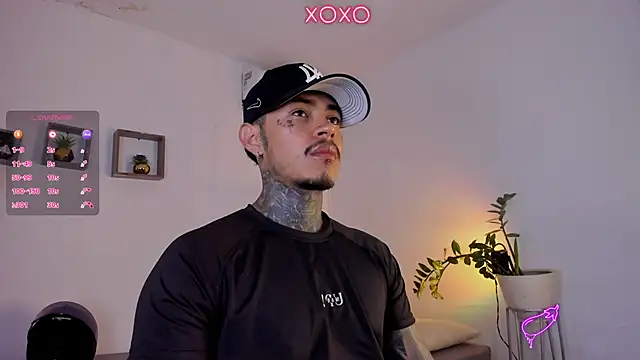 Snapshot of JordanSmiith_ chatting on February 9, 2025, 2:50 pm JordanSmiith online show from February 9, 2025, 2:50 pm