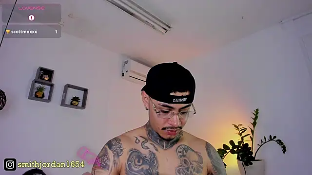 Snapshot of JordanSmiith_ chatting on February 27, 2025, 11:15 pm JordanSmiith online show from February 27, 2025, 11:15 pm