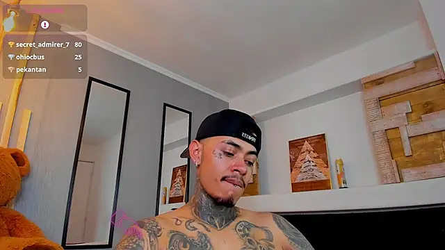 Snapshot of JordanSmiith_ chatting on March 2, 2025, 6:40 pm JordanSmiith online show from March 2, 2025, 6:40 pm