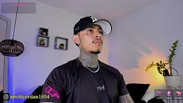 Snapshot of JordanSmiith_ chatting on March 12, 2025, 9:24 pm JordanSmiith online show from March 12, 2025, 9:24 pm