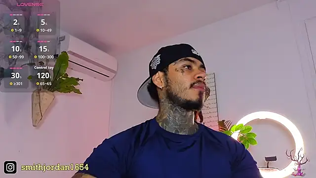 Snapshot of JordanSmiith_ chatting on October 26, 2025, 2:56 pm JordanSmiith online show from October 26, 2025, 2:56 pm