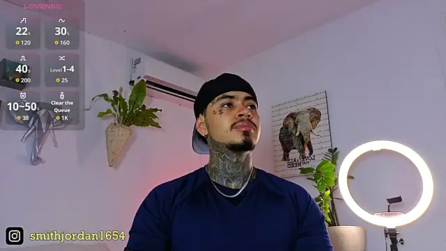 Snapshot of JordanSmiith_ chatting on November 7, 2025, 9:04 pm JordanSmiith online show from November 7, 2025, 9:04 pm