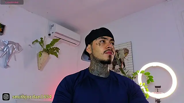 Snapshot of JordanSmiith_ chatting on November 13, 2025, 9:25 pm JordanSmiith online show from November 13, 2025, 9:25 pm