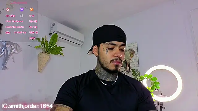 Snapshot of JordanSmiith_ chatting on November 27, 2025, 10:23 pm JordanSmiith online show from November 27, 2025, 10:23 pm