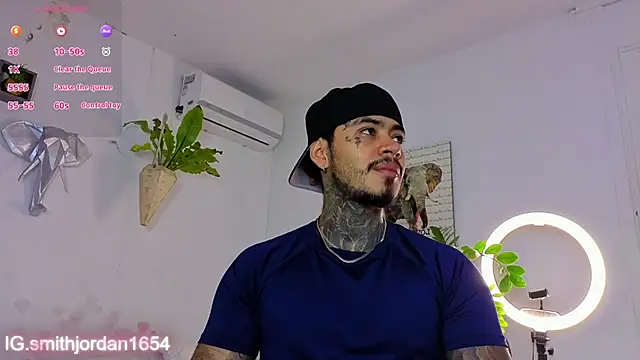 Snapshot of JordanSmiith_ chatting on November 28, 2025, 8:44 pm JordanSmiith online show from November 28, 2025, 8:44 pm