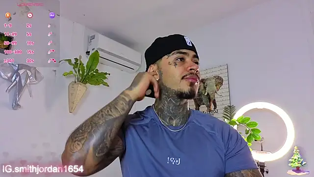 Snapshot of JordanSmiith_ chatting on December 2, 2025, 8:59 pm JordanSmiith online show from December 2, 2025, 8:59 pm