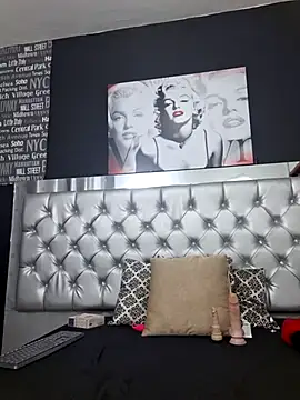 Snapshot of _nicolehotshemale chatting on March 14, 2025, 9:54 pm  nicolehotshemale online show from March 14, 2025, 9:54 pm