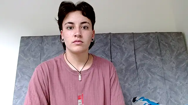 linda 33 online show from October 11, 2025, 9:02 pm