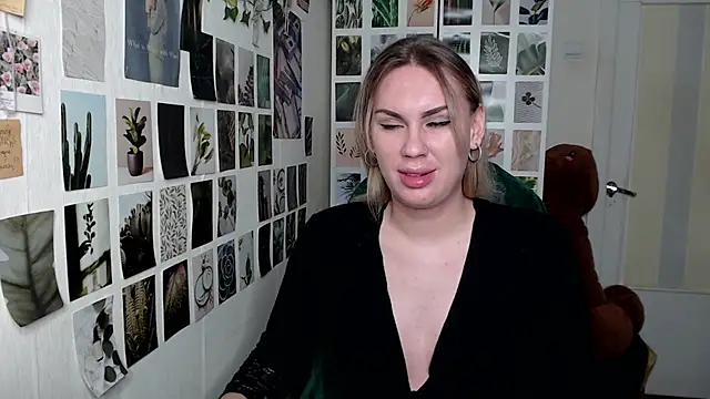 CapriScorpion online show from September 21, 2025, 11:34 am