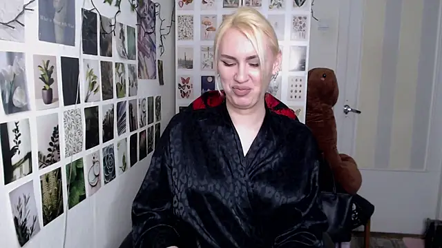 CapriScorpion online show from March 12, 2026, 1:28 pm