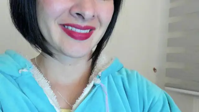 Snapshot of queen_fetish chatting on January 30, 2025, 2:27 am queen fetish online show from January 30, 2025, 2:27 am