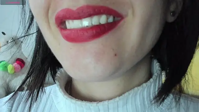 Snapshot of queen_fetish chatting on March 14, 2025, 11:45 am queen fetish online show from March 14, 2025, 11:45 am