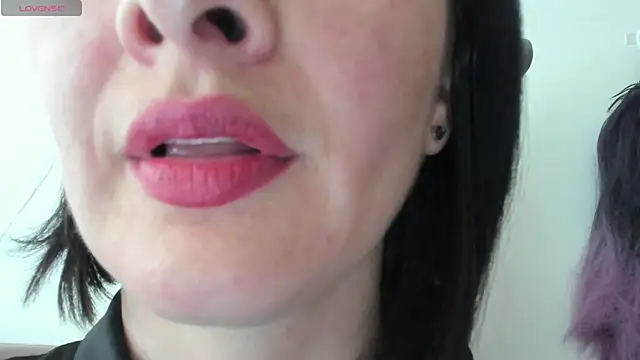 Snapshot of queen_fetish chatting on March 18, 2025, 8:26 pm queen fetish online show from March 18, 2025, 8:26 pm