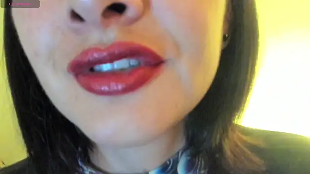 Snapshot of queen_fetish chatting on September 11, 2025, 10:26 am queen fetish online show from September 11, 2025, 10:26 am