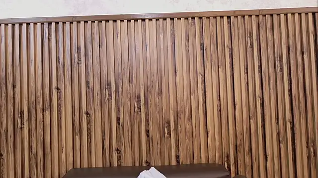 evelynjohnsoon online show from November 24, 2025, 1:55 pm