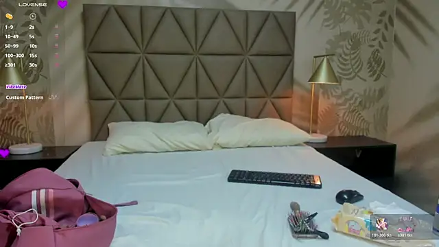 AnneDixie online show from March 29, 2026, 3:06 am