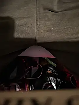 FreezingTie850 online show from March 18, 2026, 9:29 pm