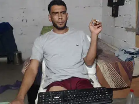 erik alexander online show from February 6, 2025, 1:27 am