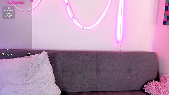 artmiaa online show from January 12, 2025, 3:36 pm