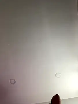 Snapshot of Charlotte_cutee18 chatting on October 31, 2025, 1:06 am Charlotte cutee18 online show from October 31, 2025, 1:06 am