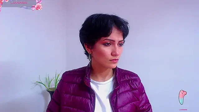 Hannaaaa   online show from December 16, 2024, 8:37 pm