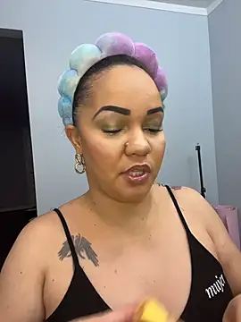 DestineeJayde online show from January 7, 2026, 5:43 am