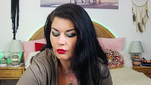 EllenGrace online show from March 8, 2025, 11:07 pm